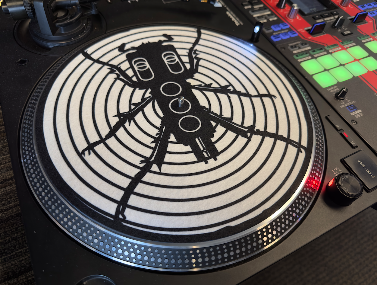 SOLD OUT HERE! But you can still buy them on milehighdjsupply.com 💥Glazed Beedle Slipmat! 🔥 12