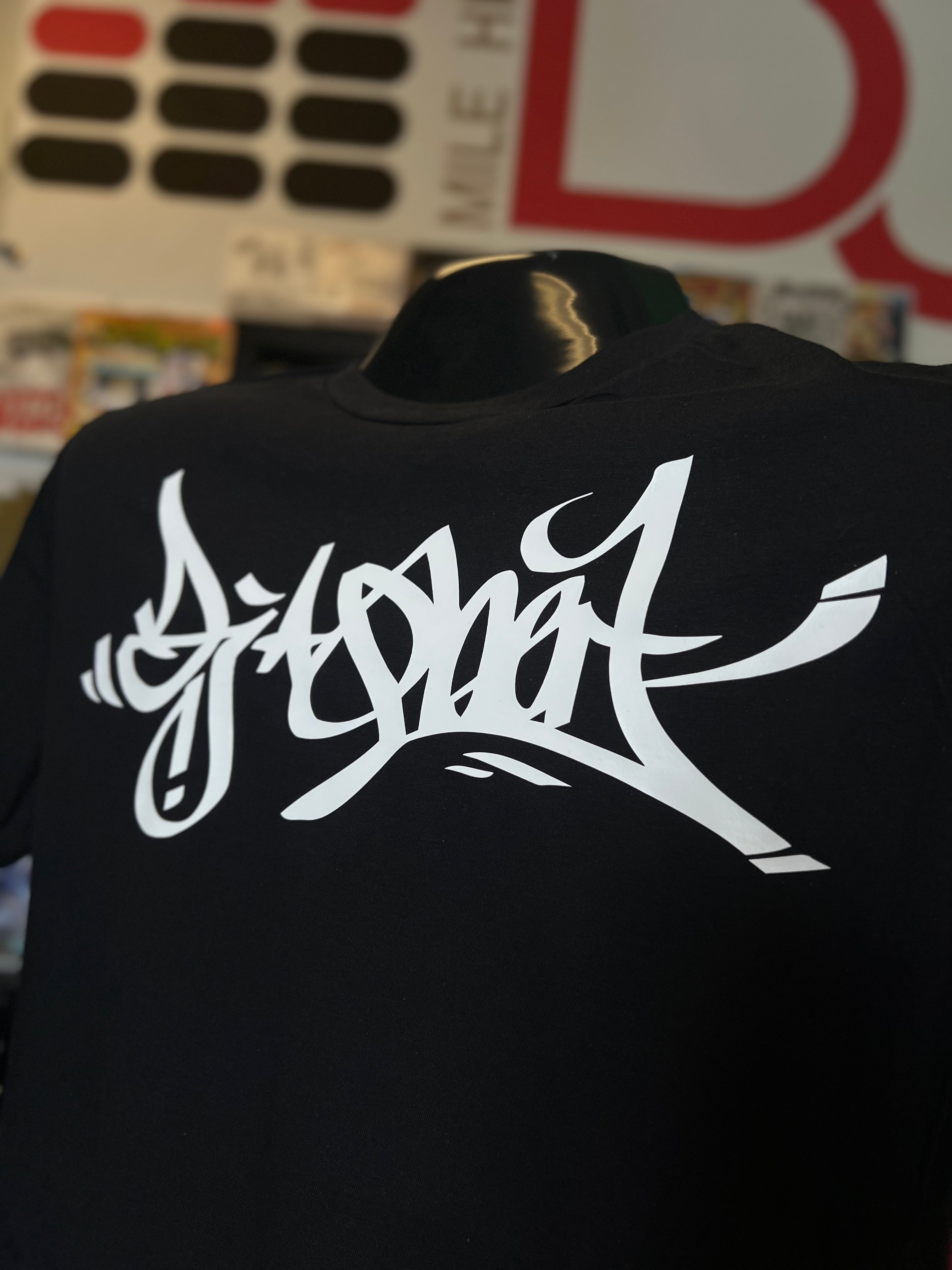 Black t-shirt w Dj qbert tag π«