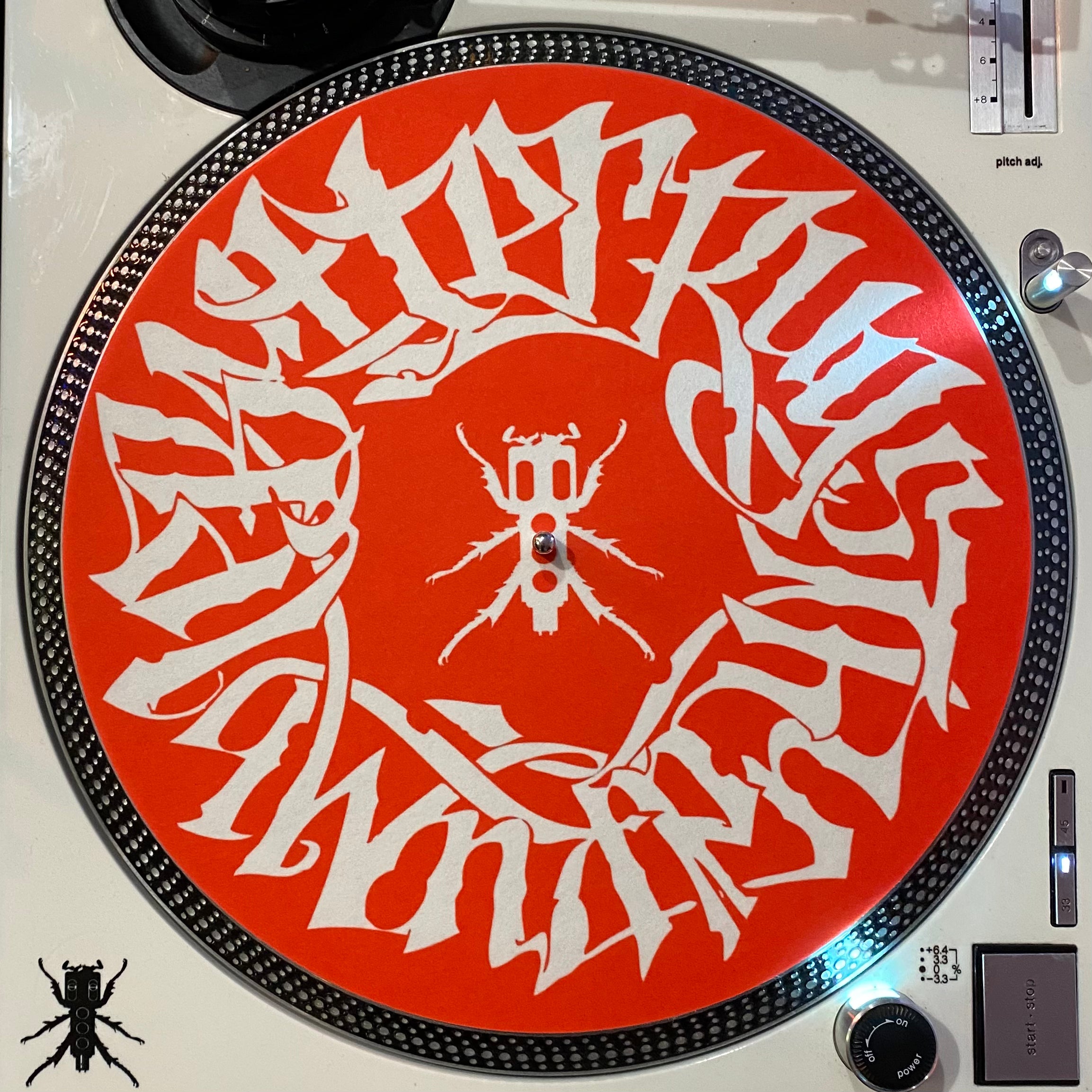 🔥 SUPERSEAL SLIP MATS!!!🔥Red Butter Rugs Guess 💥12" Pair Skratchy Seal Slippers 2.0
